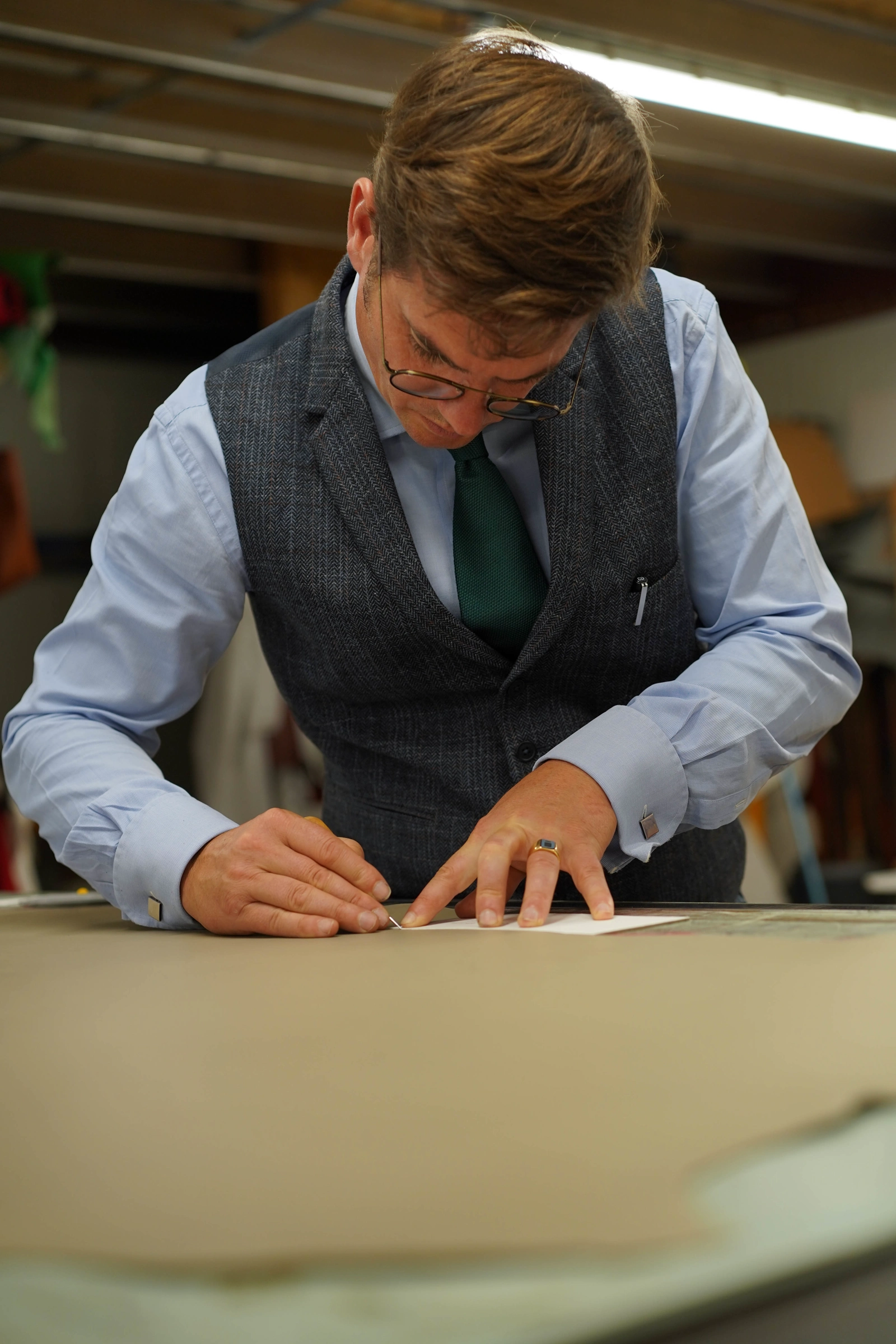 Henry de Freycinet working by hand in his atelier